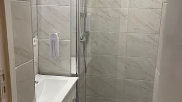 Standard Single Room | Bathroom | Hair dryer
