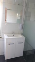 Standard Single Room | Bathroom | Hair dryer