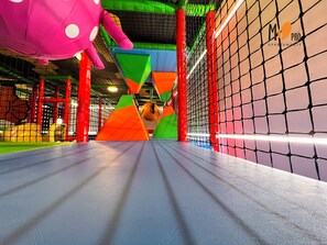 Aire de jeux - intérieure