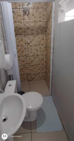 Jade | Bathroom