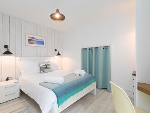 2 bedrooms, individually decorated, individually furnished, free WiFi