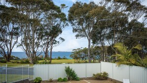 Property grounds - Views on Ballingalla (Narooma)