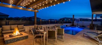65-66 | 2 Connected Homes in Ocotillo Springs with Private Pool