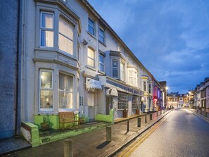 واجهة المنشأة