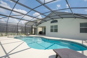 Beheizter Pool