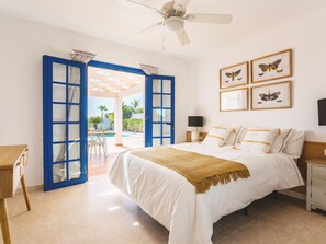 2 dormitorios, cortinas opacas, wifi y ropa de cama