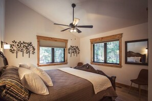 4 bedrooms, iron/ironing board, travel crib, free WiFi