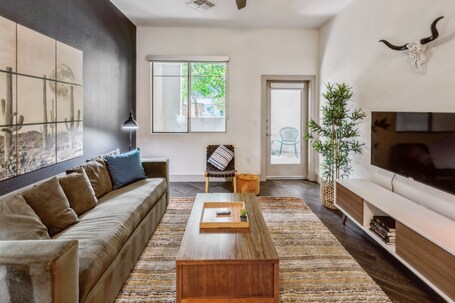 Kasa Scottsdale North Phoenix - Image 1