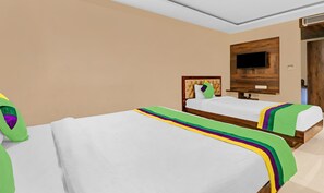 Deluxe Double Room | Desk, iron/ironing board - Treebo Krishnam Boutique (Bengaluru)