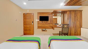 Doppia Standard | Una scrivania, ferro/asse da stiro