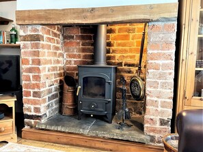 Interior - Cosy cottage with views over the Shropshire hills - Pass the Keys (Ludlow)