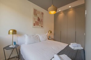 1 Schlafzimmer, Schreibtisch, Bügeleisen/Bügelbrett, kostenloses WLAN