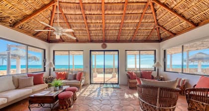 Directly on the Ocean in Cabo Pulmo with A/C!