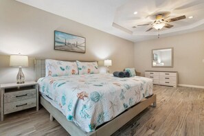 4 bedrooms, desk, iron/ironing board, WiFi