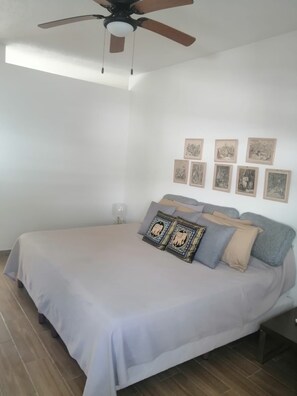 2 bedrooms, desk, iron/ironing board, WiFi - Quiet and Spacious 2 Room Suite in the heart of Mazatlan (Mazatlán)