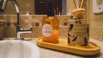 Family House | Bathroom