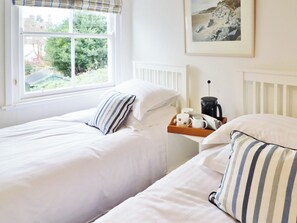 2 多间卧室、免费 WiFi、床单