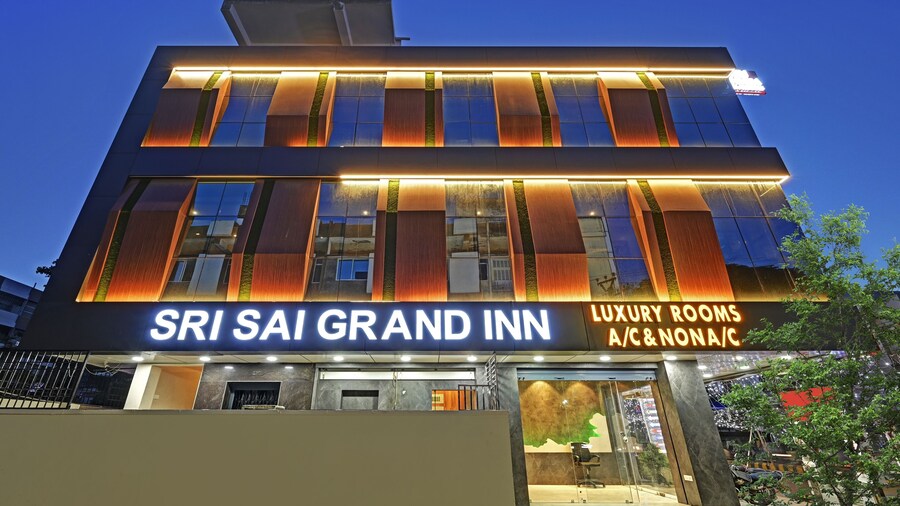 Itsy Hotels Sri Sai Grand Inn