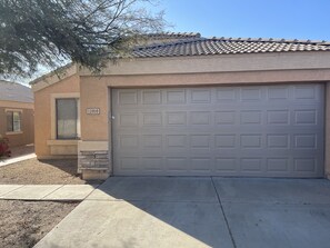 Exterior detail - Genesis Home (El Mirage)