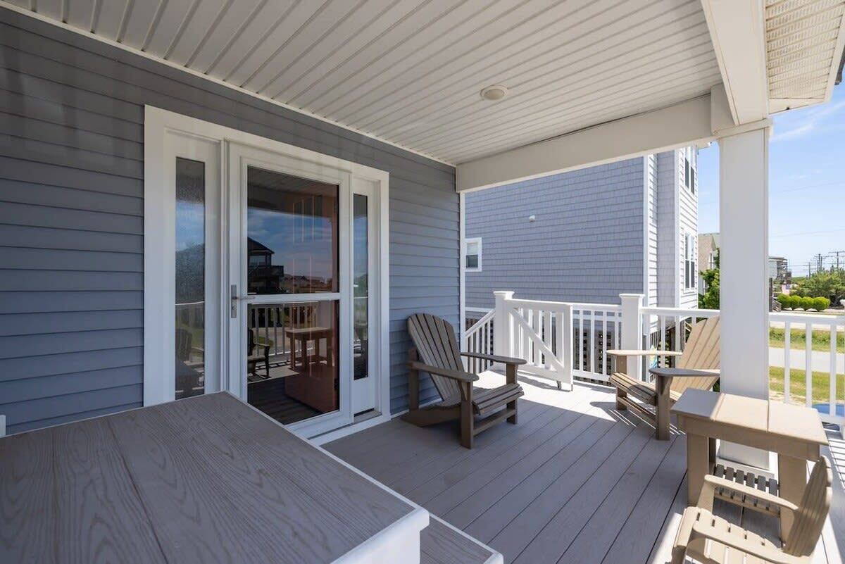 Ample outdoor seating for slow mornings or relaxing evenings