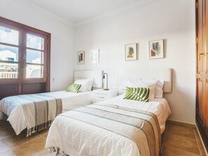 2 makuuhuonetta, Wi-Fi, vuodevaatteet