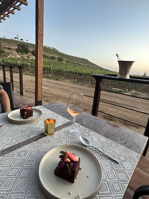 Terrace/patio - Surya Hotel (Valle de Guadalupe)