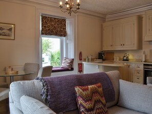 Netflix, streaming services - Peaceful village location within walking distance to Keswick. (Portinscale, Keswick)