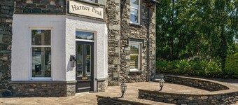 Peaceful village location within walking distance to Keswick.