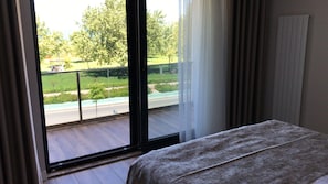 Chambre Standard, vue lac | Wi-Fi gratuit