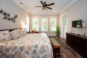 Maison, Plusieurs lits, patio, vue sur le jardin | 4 chambres, décor unique, ameublement unique, accès au Wi-Fi (inclus)