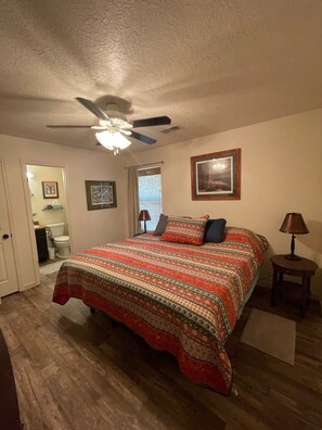 2 間睡房、上網、床單