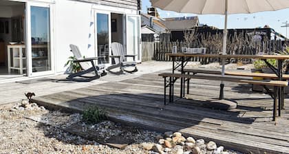 4 Schlafzimmer Unterkunft in Lydd-on-Sea, near Dungeness