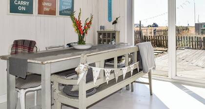 4 bedroom accommodation in Lydd-on-Sea, near Dungeness