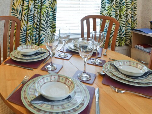 Hollins on the Coast