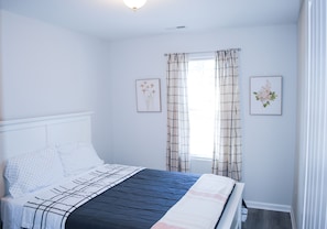 3 dormitorios, tabla de planchar con plancha, wifi gratis y ropa de cama