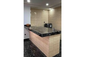 Lobby - Château De La Renaissance (Lomé)