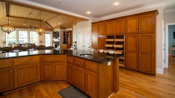 House, Multiple Beds, Balcony, Beach View | Private kitchen | Fridge, microwave, oven, stovetop