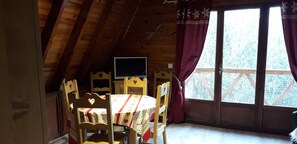 Dining - CHALETS MONTAGNARD (Jausiers)