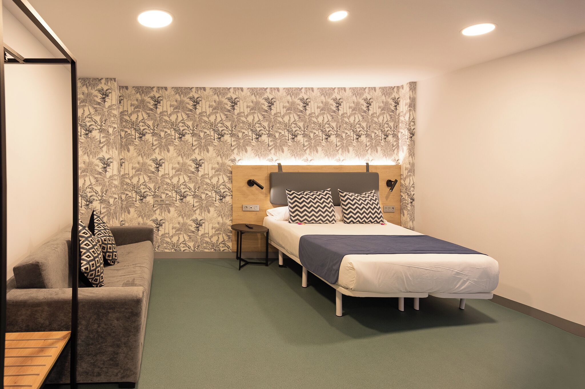 Family Room | Iron/ironing board, free WiFi, bed sheets