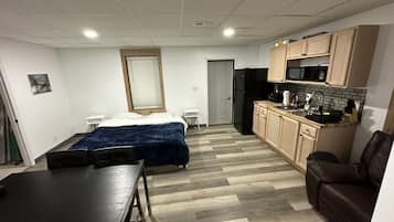 4 bedrooms, free WiFi, bed sheets