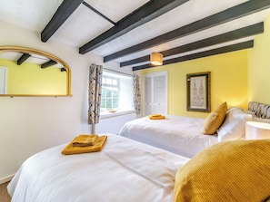3 bedrooms, free WiFi, bed sheets