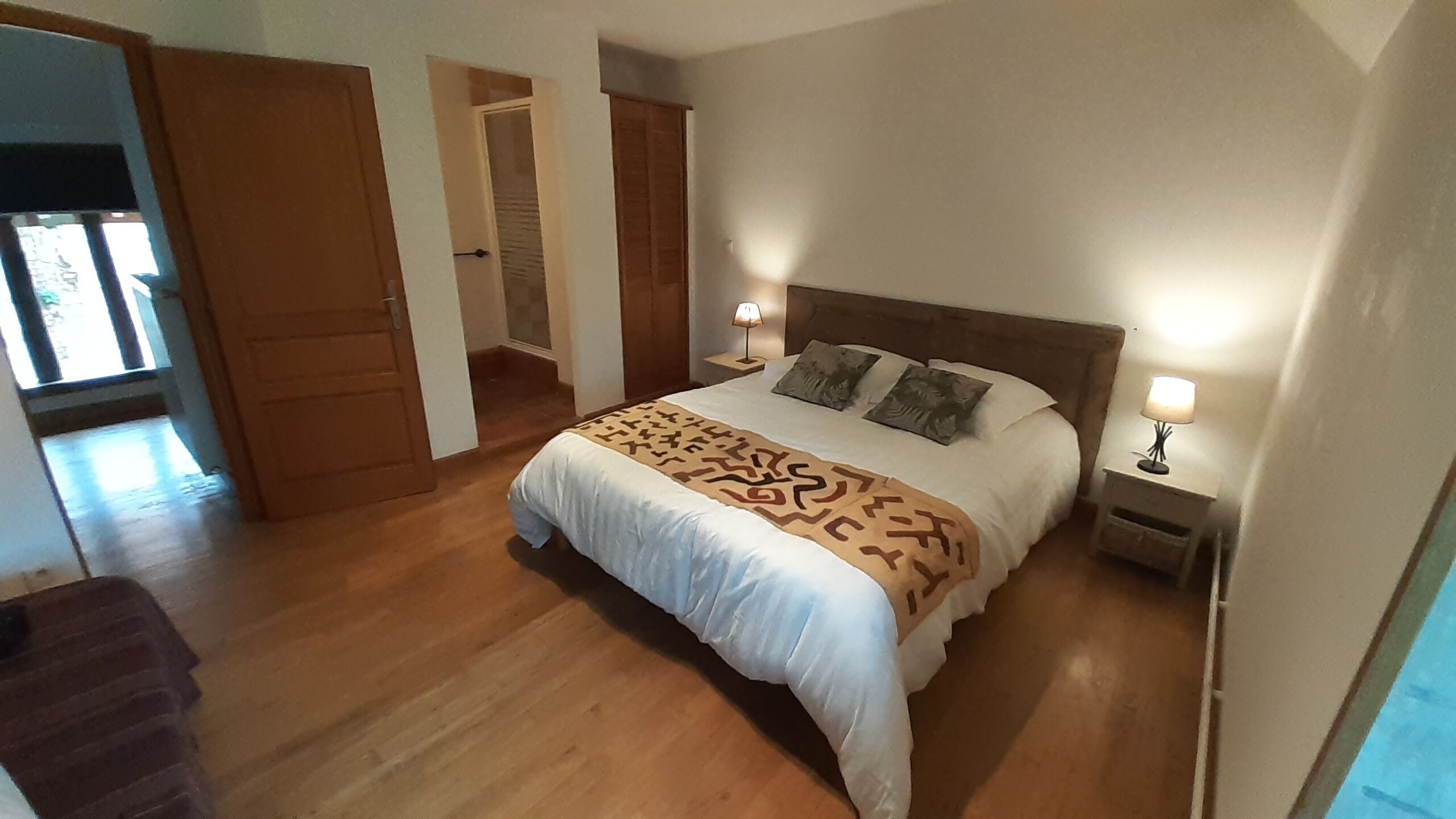 5 多间卧室、WiFi