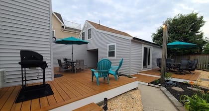 Cozy Home Just Steps to the Beach!