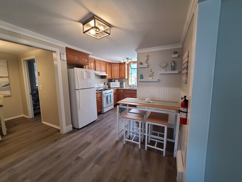 Cozy Home Just Steps to the Beach!