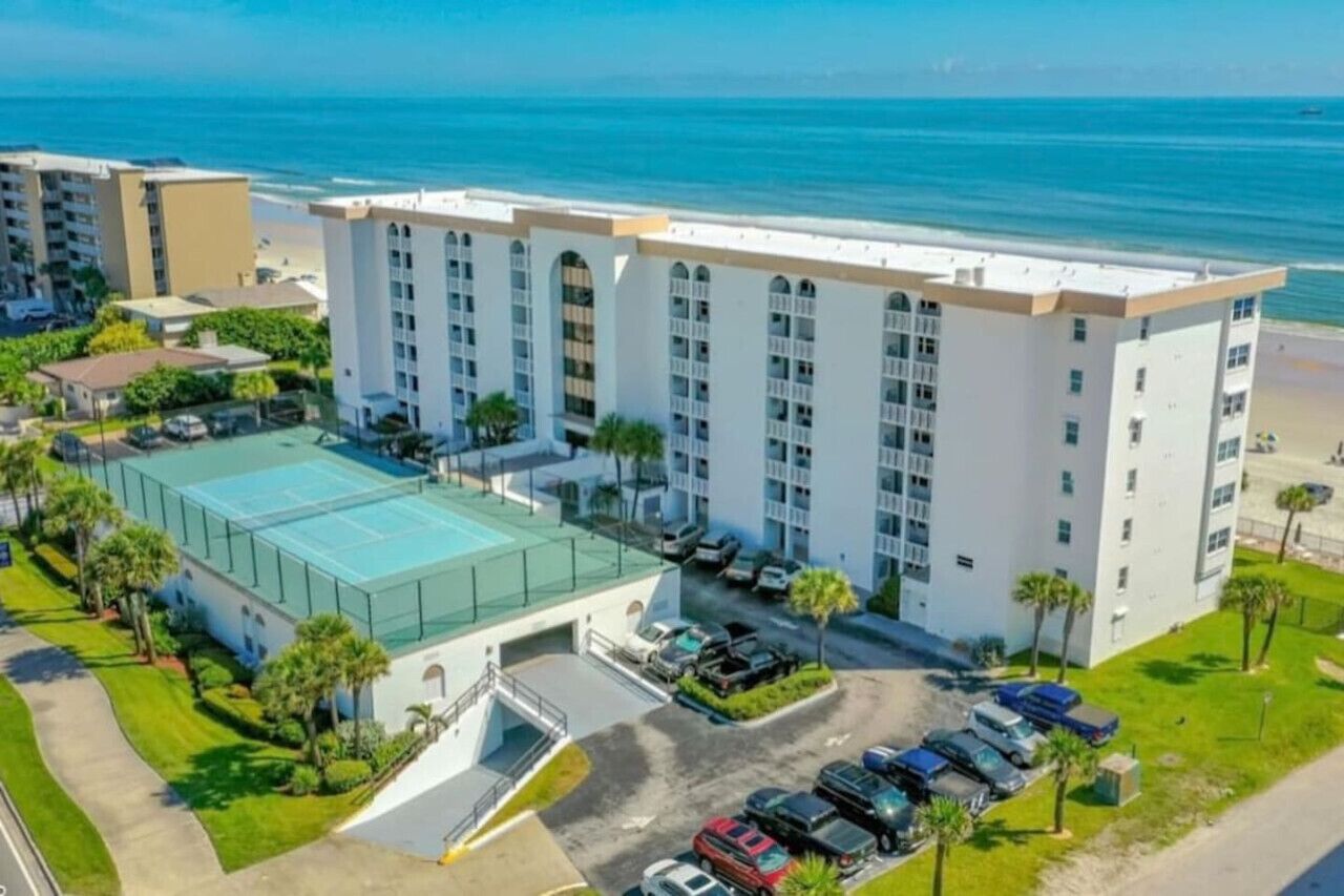 Beach oasis 601. Sleeps 10-15