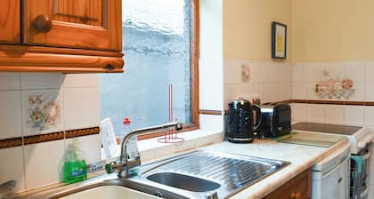 2 bedroom accommodation in Llanrwst