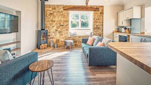 TV, fireplace - 2 bedroom accommodation in Wall, Hexham (Wall, Hexham)