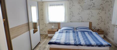 3 habitaciones, wifi gratis y ropa de cama