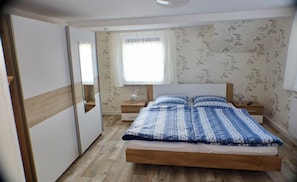 3 chambres, Wi-Fi gratuit, draps fournis
