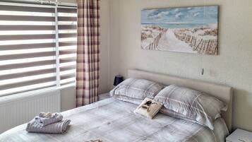 3 bedrooms, free WiFi, bed sheets